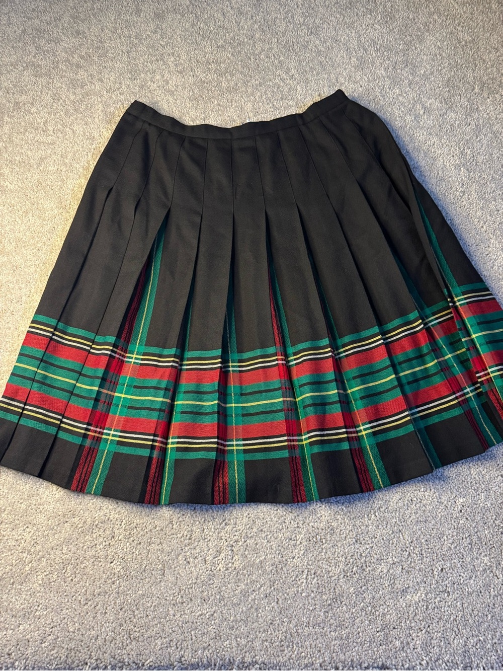 Vintage Pendleton Black Pleated Skirt with Red and Green Tartan - Picture 2 of 10